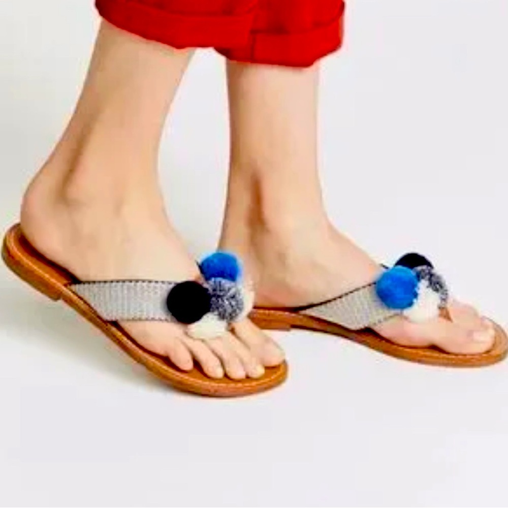 Saludos capri pom Pom sandals